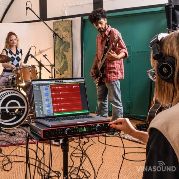 Focusrite Scarlett 18i20 4th Gen USB Audio Interface - Ảnh 6